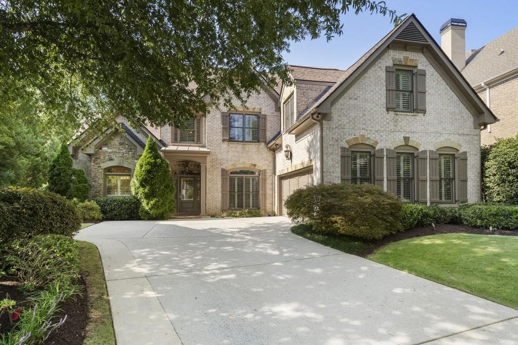 7922 Stratford Lane, Sandy Springs, GA 30350 — most recent listing photo