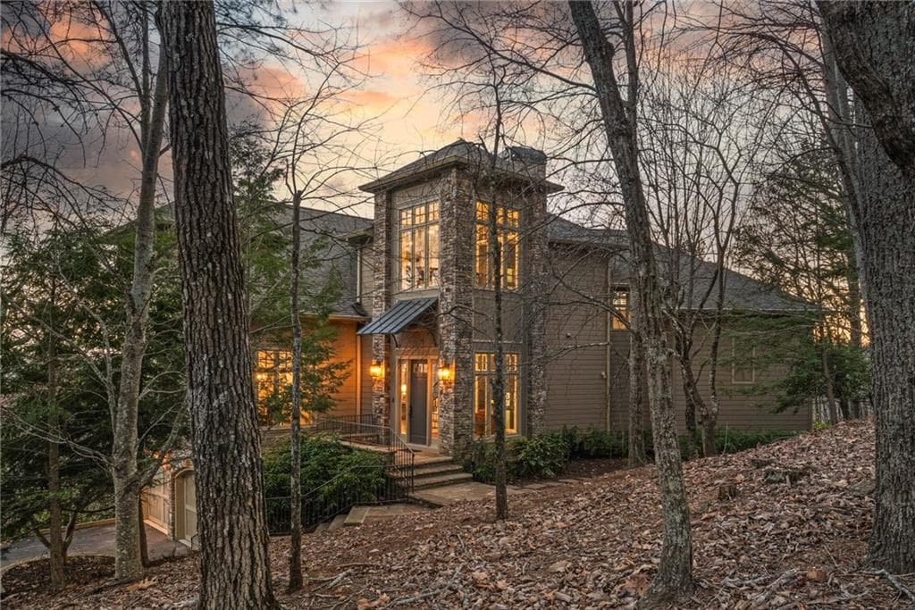 5 bedroom, 5 bathroom, 6,138 sq ft single family residence for sale at 261 Falcon Heights, Big Canoe, GA 30143 — photo 2