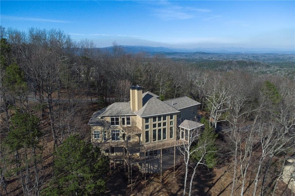 5 bedroom, 5 bathroom, 6,138 sq ft single family residence for sale at 261 Falcon Heights, Big Canoe, GA 30143 — photo 3
