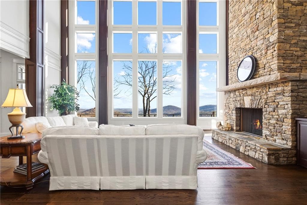 5 bedroom, 5 bathroom, 6,138 sq ft single family residence for sale at 261 Falcon Heights, Big Canoe, GA 30143 — photo 7
