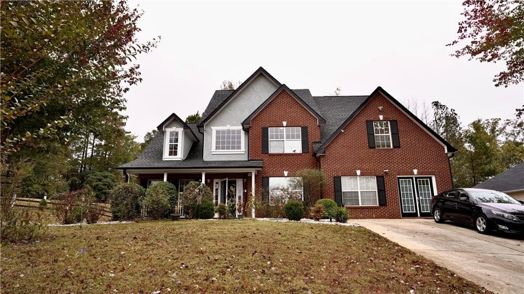 4 bedroom, 4 bathroom, 3,376 sq ft single family residence under contract at 5004 Owen Mill Trail, Stone Mountain, GA 30083