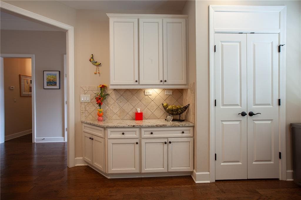 3 bedroom, 3 bathroom, 2,014 sq ft single family residence for sale at 3541 Cresswind Parkway, Gainesville, GA 30504 — photo 8