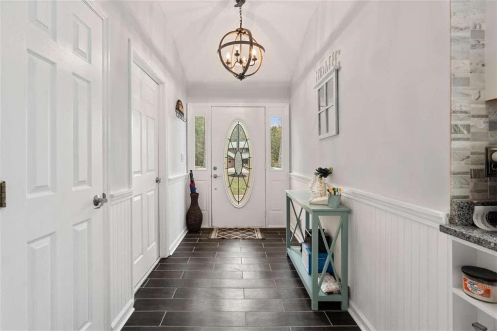 4 bedroom, 3 bathroom, 3,280 sq ft single family residence for sale at 10119 Waterside Court, Villa Rica, GA 30180 — photo 8