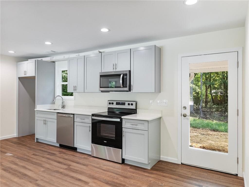 2 bedroom, 2 bathroom, 1,008 sq ft single family residence for sale at 8079 Beachwood Drive, Murrayville, GA 30564 — photo 8