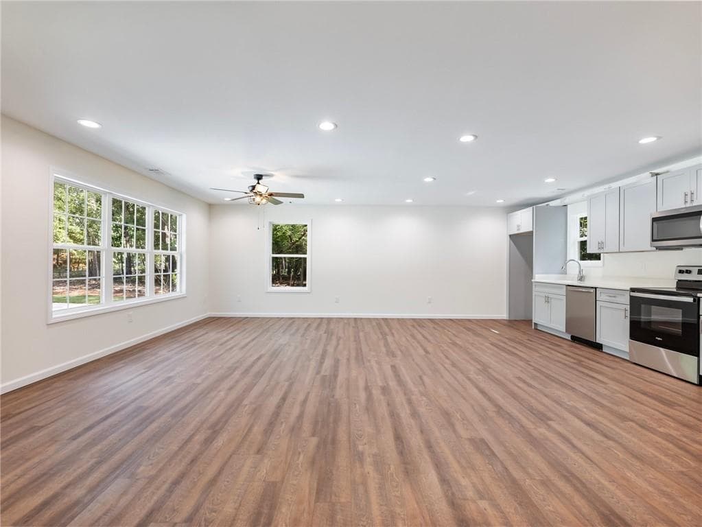2 bedroom, 2 bathroom, 1,008 sq ft single family residence for sale at 8079 Beachwood Drive, Murrayville, GA 30564 — photo 10