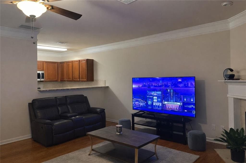 3 bedroom, 3 bathroom, 1,732 sq ft townhouse for rent at 2129 Meadow Peak Road, Duluth, GA 30097 for $2,100 a month — photo 4
