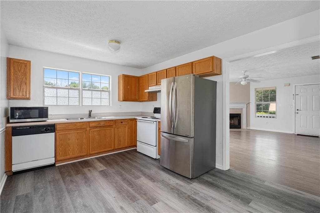 3 bedroom, 3 bathroom, 1,452 sq ft single family residence for rent at 57 Inverness Trace, Riverdale, GA 30274 for $1,775 a month — photo 10