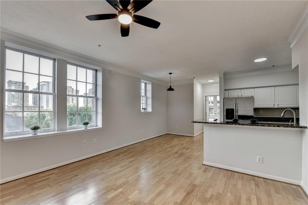 1 bedroom, 1 bathroom, 899 sq ft condominium for sale at 800 Peachtree Street 505, Atlanta, GA 30308 — photo 5