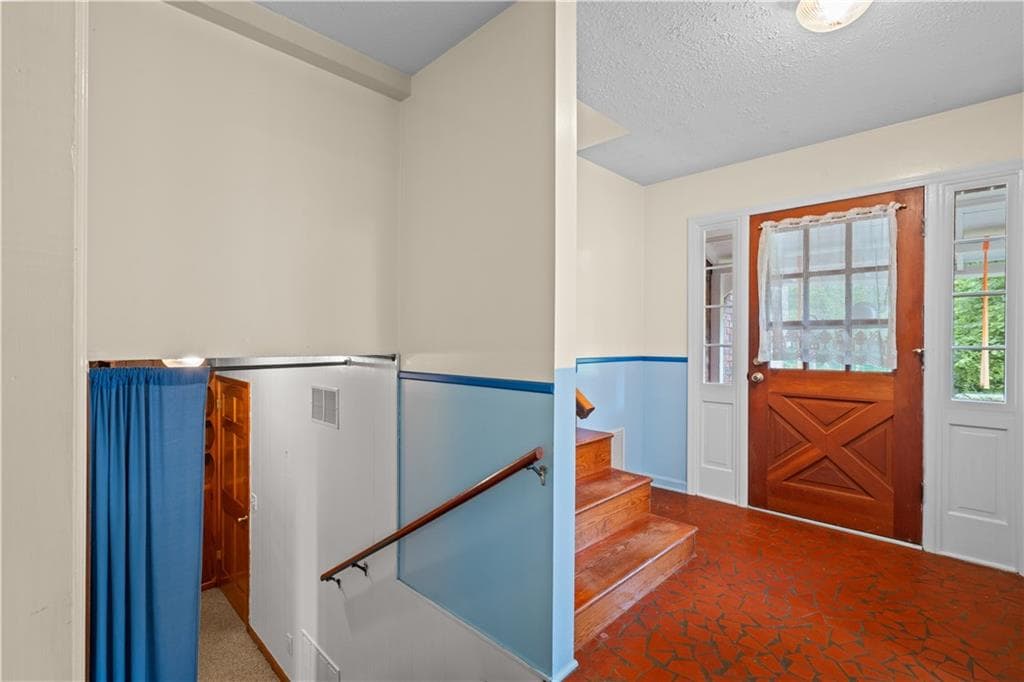 4 bedroom, 3 bathroom, 2,102 sq ft single family residence for sale at 768 Burwell Road, Carrollton, GA 30117 — photo 7