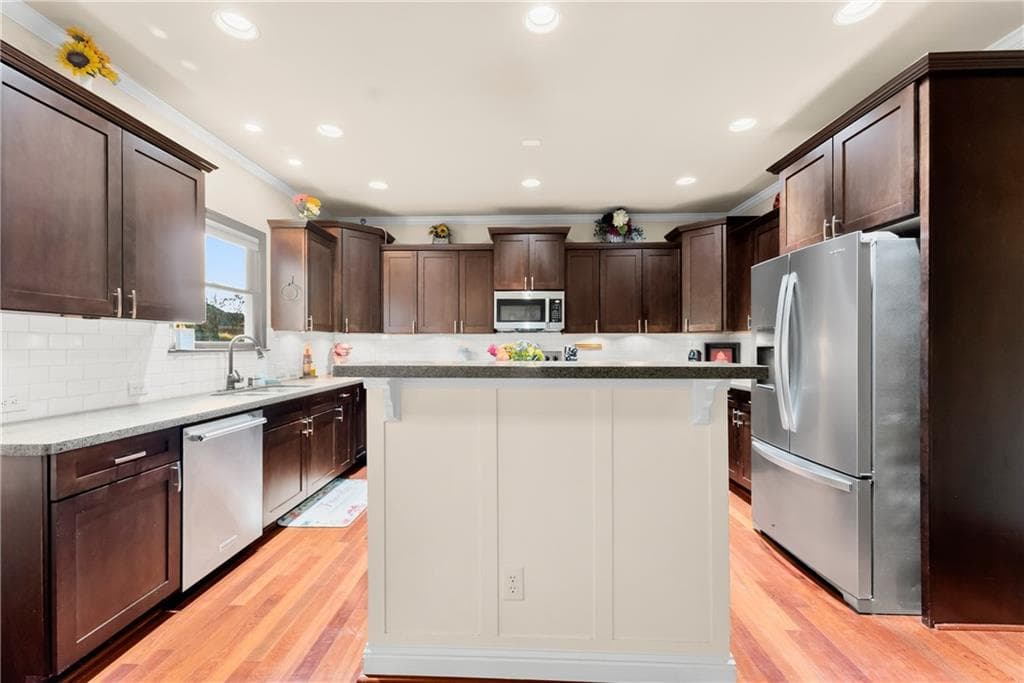 5 bedroom, 4 bathroom, 4,607 sq ft single family residence under contract at 799 Traditions Way, Jefferson, GA 30549 — photo 10