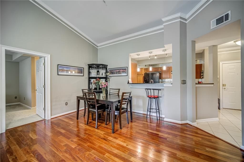 2 bedroom, 3 bathroom, 1,613 sq ft condominium for rent at 3275 Lenox Road, Atlanta, GA 30324 for $3,150 a month — photo 8