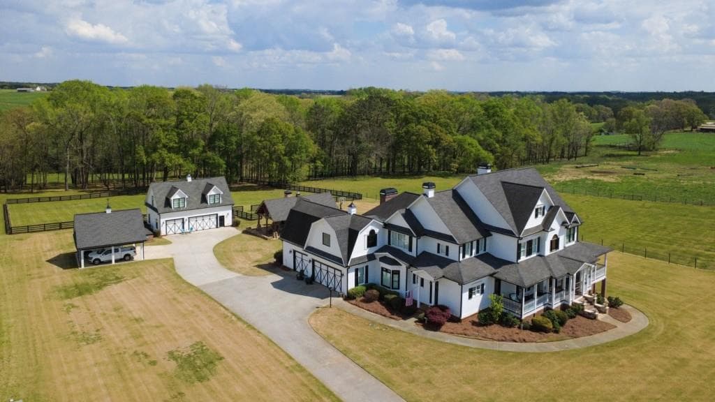 5 bedroom, 9 bathroom, 8,300 sq ft single family residence for sale at 3386 Chandler Road, Good Hope, GA 30641
