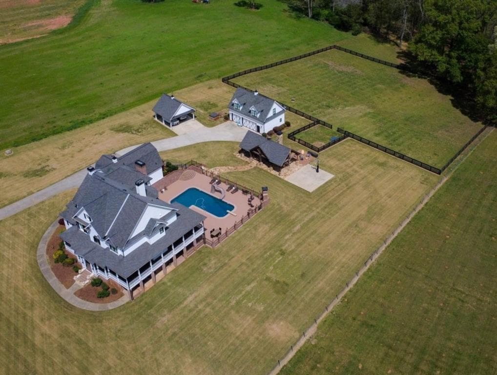5 bedroom, 9 bathroom, 8,300 sq ft single family residence for sale at 3386 Chandler Road, Good Hope, GA 30641 — photo 5