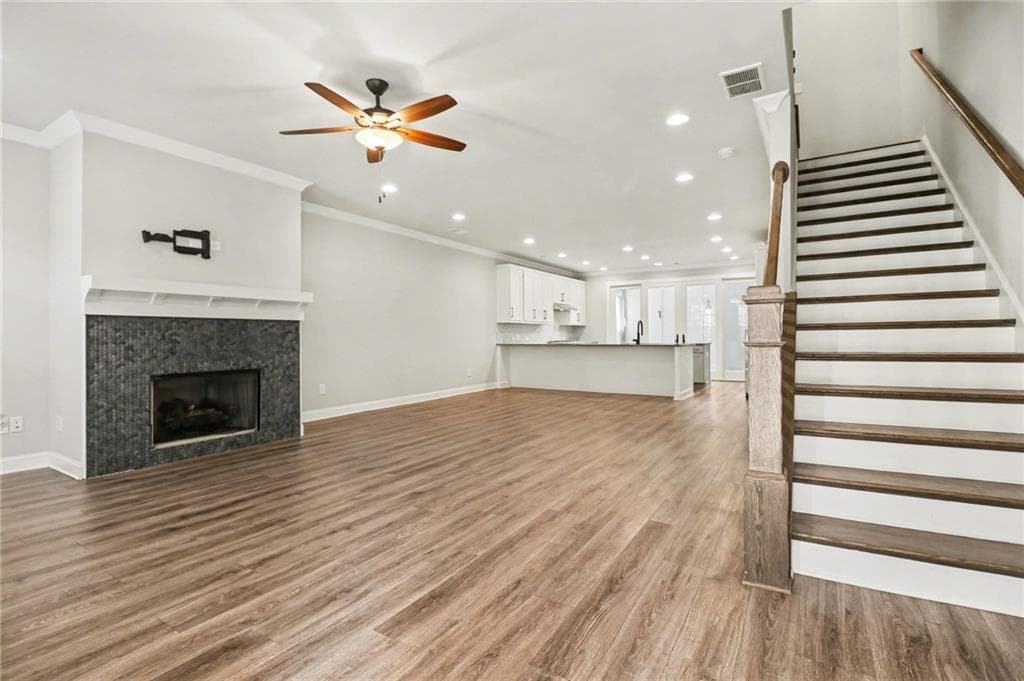 3 bedroom, 4 bathroom, 2,268 sq ft townhouse for sale at 4007 Vickery Glen, Roswell, GA 30075 — photo 5