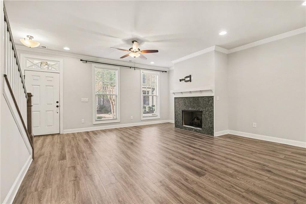 3 bedroom, 4 bathroom, 2,268 sq ft townhouse for sale at 4007 Vickery Glen, Roswell, GA 30075 — photo 6