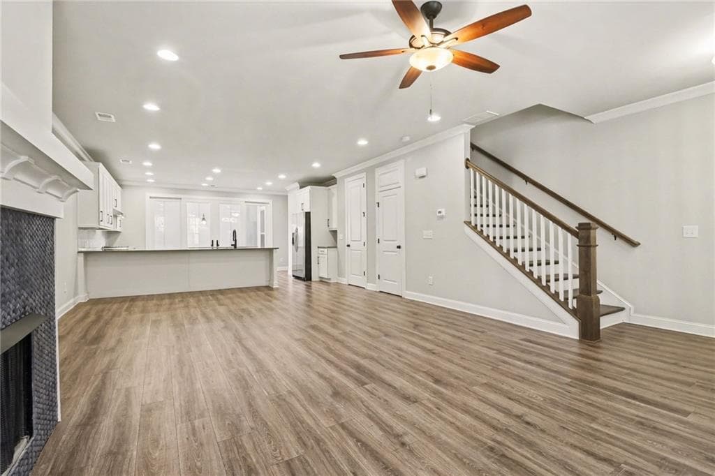 3 bedroom, 4 bathroom, 2,268 sq ft townhouse for sale at 4007 Vickery Glen, Roswell, GA 30075 — photo 8