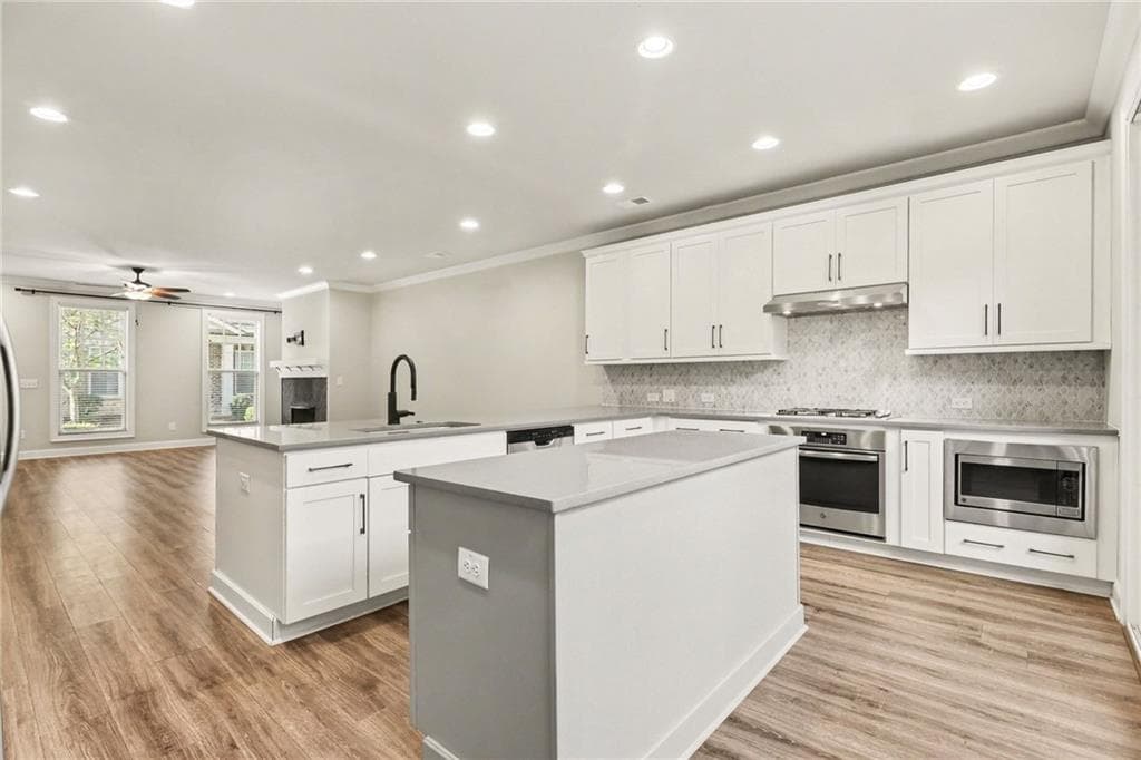 3 bedroom, 4 bathroom, 2,268 sq ft townhouse for sale at 4007 Vickery Glen, Roswell, GA 30075 — photo 9