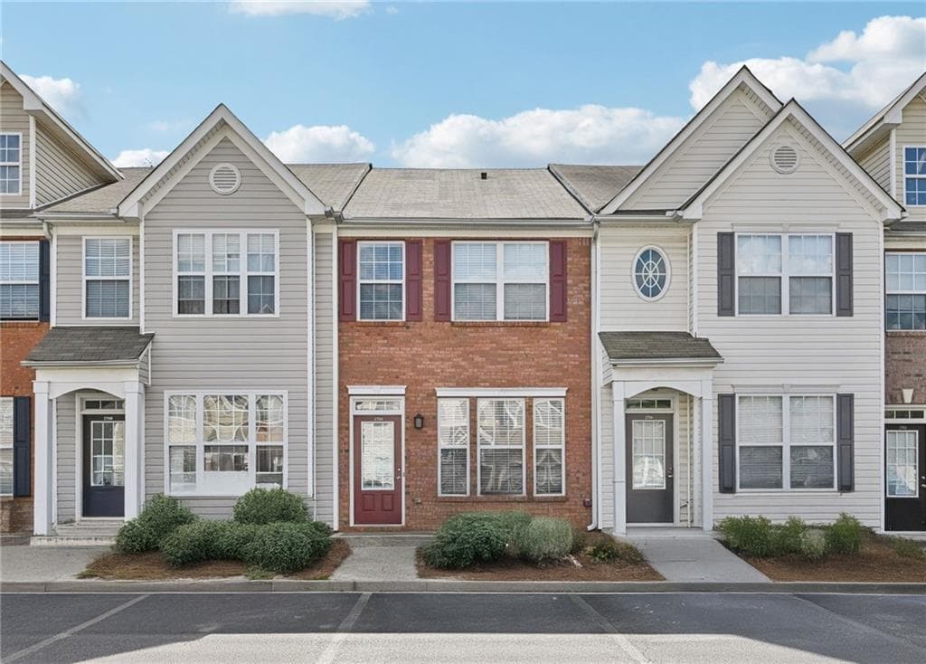 2706 Heathrow Drive, Lawrenceville, GA 30043 — most recent listing photo