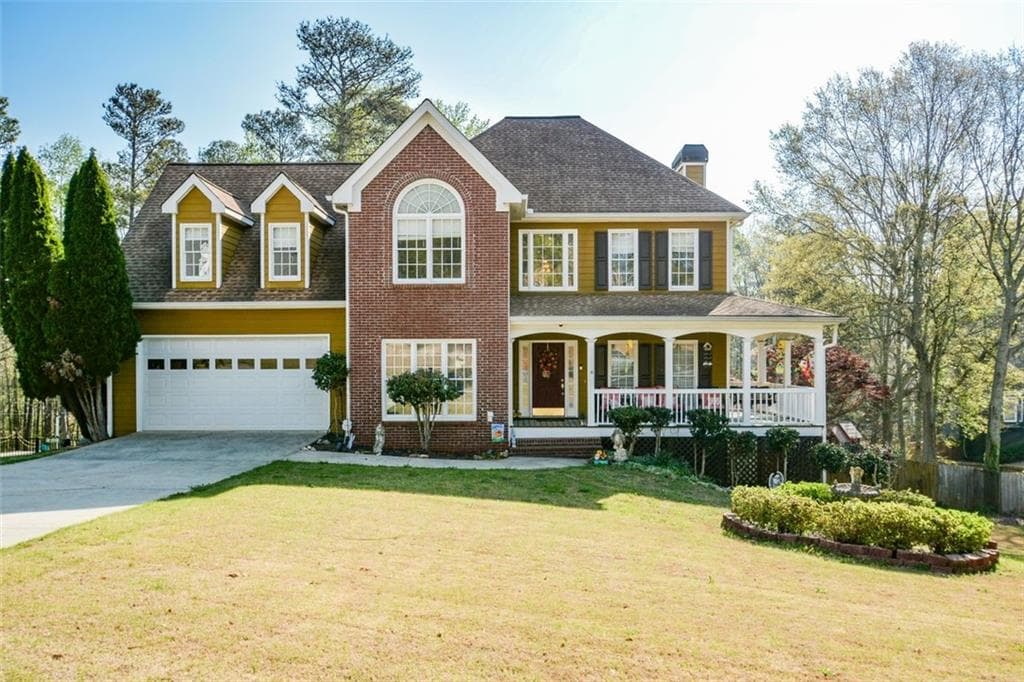 5 bedroom, 4 bathroom, 2,419 sq ft single family residence under contract at 5045 Southern Trace Drive, Gainesville, GA 30504