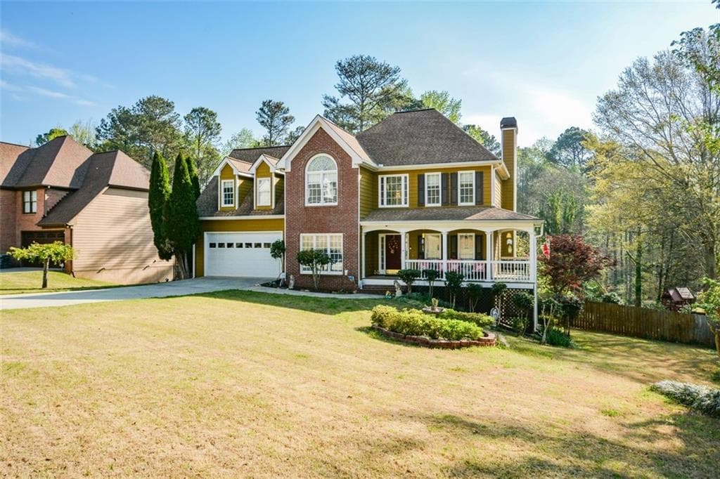 5 bedroom, 4 bathroom, 2,419 sq ft single family residence under contract at 5045 Southern Trace Drive, Gainesville, GA 30504 — photo 2
