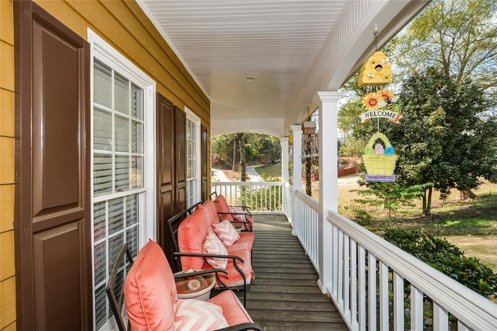 5 bedroom, 4 bathroom, 2,419 sq ft single family residence under contract at 5045 Southern Trace Drive, Gainesville, GA 30504 — photo 7