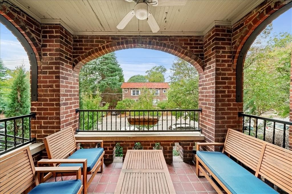 1 bedroom, 1 bathroom, 560 sq ft condominium for rent at 795 Ponce De Leon Place A2, Atlanta, GA 30306 for $2,150 a month — photo 1 of 20