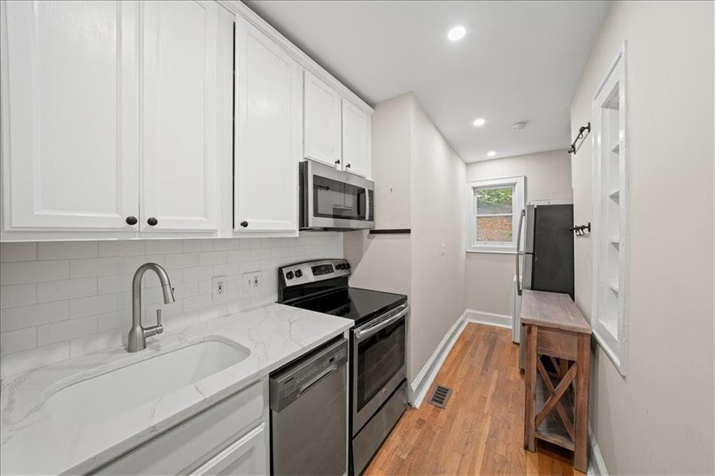 1 bedroom, 1 bathroom, 560 sq ft condominium for rent at 795 Ponce De Leon Place A2, Atlanta, GA 30306 for $2,150 a month — photo 8