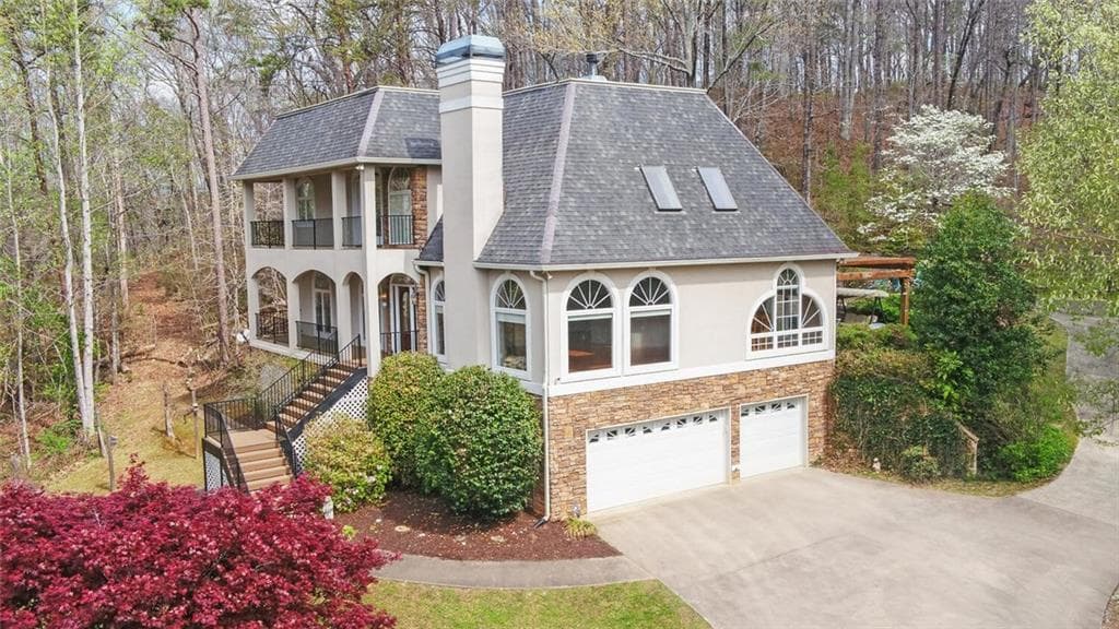 4 bedroom, 3 bathroom, 2,904 sq ft single family residence sold at 3256 Long branch Road, Dahlonega, GA 30533