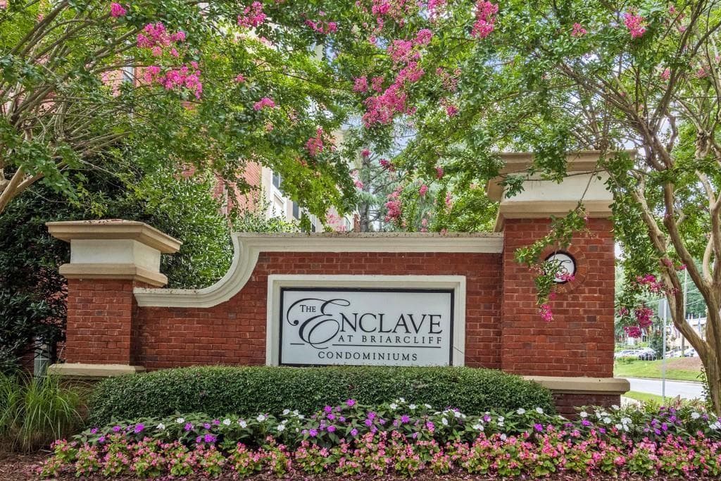 1 bedroom, 1 bathroom, 864 sq ft condominium for sale at 1128 Westchester Ridge, Brookhaven, GA 30319