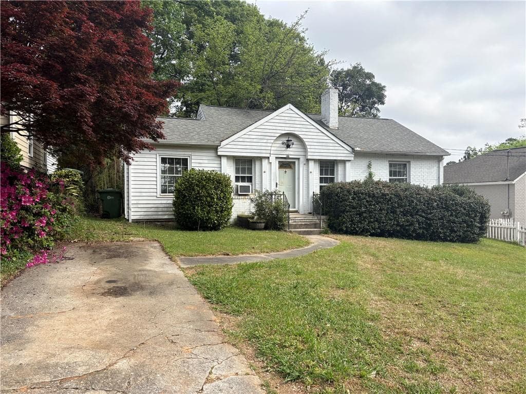 3 bedroom, 1 bathroom, 1,198 sq ft single family residence sold at 469 Hascall Road, Atlanta, GA 30309