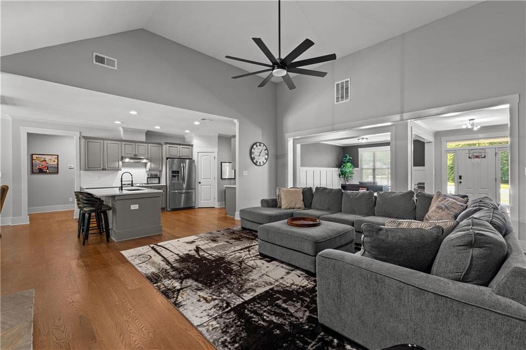 4 bedroom, 4 bathroom, 3,534 sq ft single family residence for sale at 27 Dorian Court, Newnan, GA 30265 — photo 9