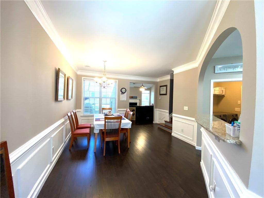 3 bedroom, 3 bathroom, 1,986 sq ft townhouse for sale at 2675 Sardis Chase Court, Buford, GA 30519 — photo 2