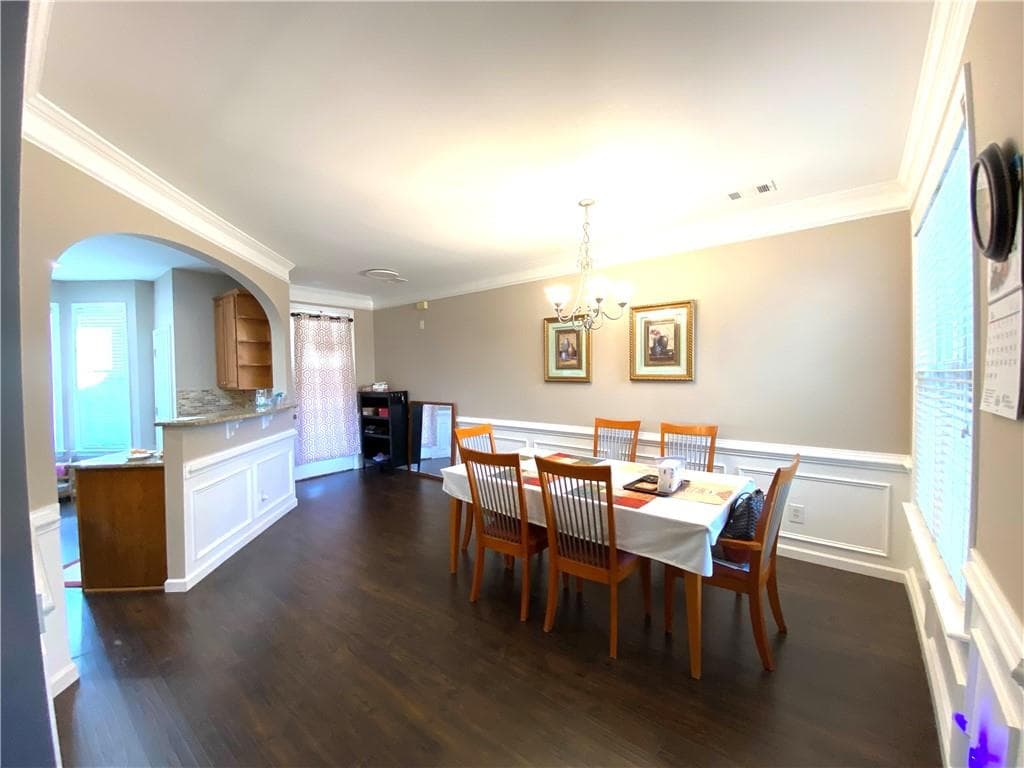 3 bedroom, 3 bathroom, 1,986 sq ft townhouse for sale at 2675 Sardis Chase Court, Buford, GA 30519 — photo 3