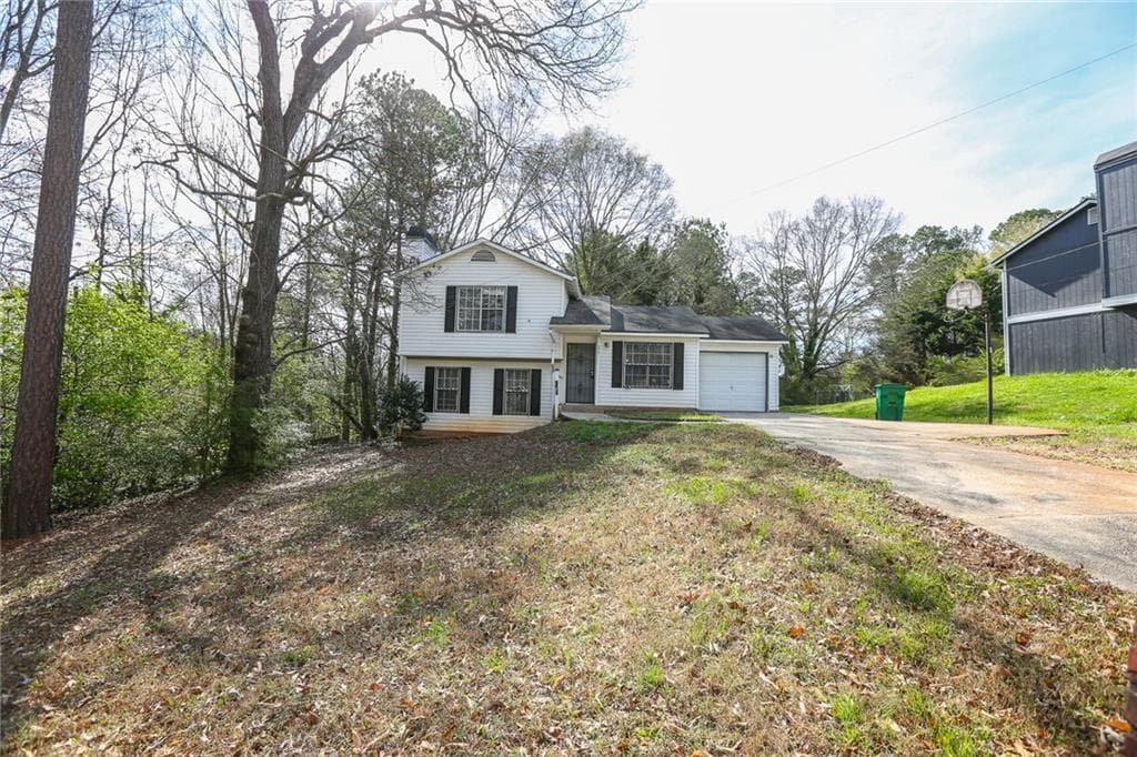 3 bedroom, 2 bathroom, 1,277 sq ft single family residence for sale at 2816 Knollberry Lane, Decatur, GA 30034 — photo 6