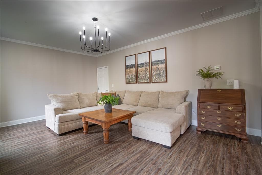 5 bedroom, 5 bathroom, 3,552 sq ft single family residence for sale at 36 Thunder Hawk Lane, Rydal, GA 30171 — photo 4