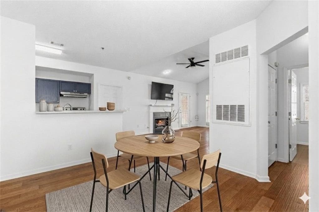 2 bedroom, 2 bathroom, 1,278 sq ft condominium for sale at 310 Spring Heights Lane 3310, Smyrna, GA 30080 — photo 3