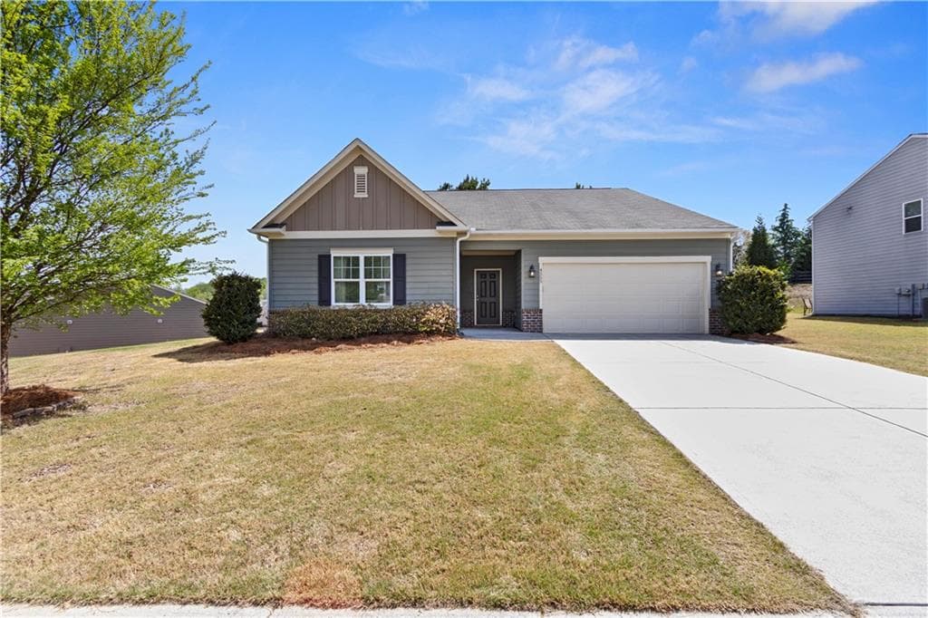 4555 Elmwood Trail, Cumming, GA 30028 — most recent listing photo