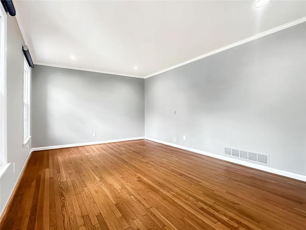 5 bedroom, 4 bathroom, 2,672 sq ft single family residence under contract at 2484 POWERS FERRY Drive, Marietta, GA 30067 — photo 9