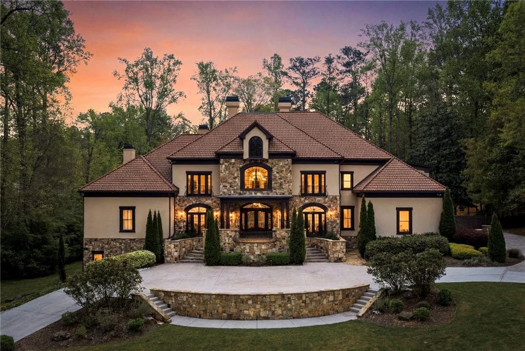 6 bedroom, 10 bathroom, 11,303 sq ft single family residence sold at 820 Heards Ferry Road, Atlanta, GA 30328