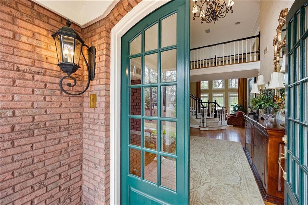 4 bedroom, 5 bathroom, 4,079 sq ft single family residence for sale at 4291 Bristlecone Drive, Marietta, GA 30064 — photo 3