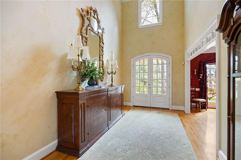 4 bedroom, 5 bathroom, 4,079 sq ft single family residence for sale at 4291 Bristlecone Drive, Marietta, GA 30064 — photo 4