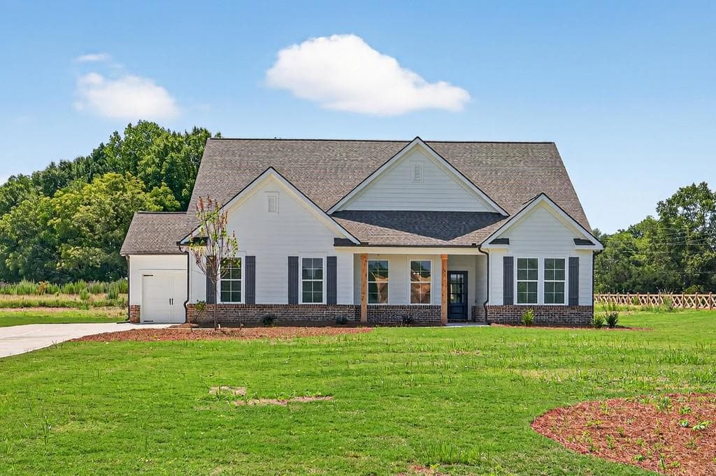 4 bedroom, 3 bathroom, 2,510 sq ft single family residence sold at 37 Cherokee Court, Good Hope, GA 30641