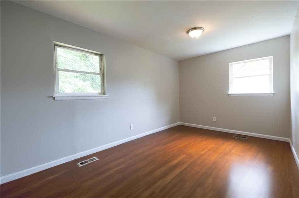 3 bedroom, 1 bathroom, 1,014 sq ft single family residence for sale at 115 Delmoor Drive, Atlanta, GA 30311 — photo 9