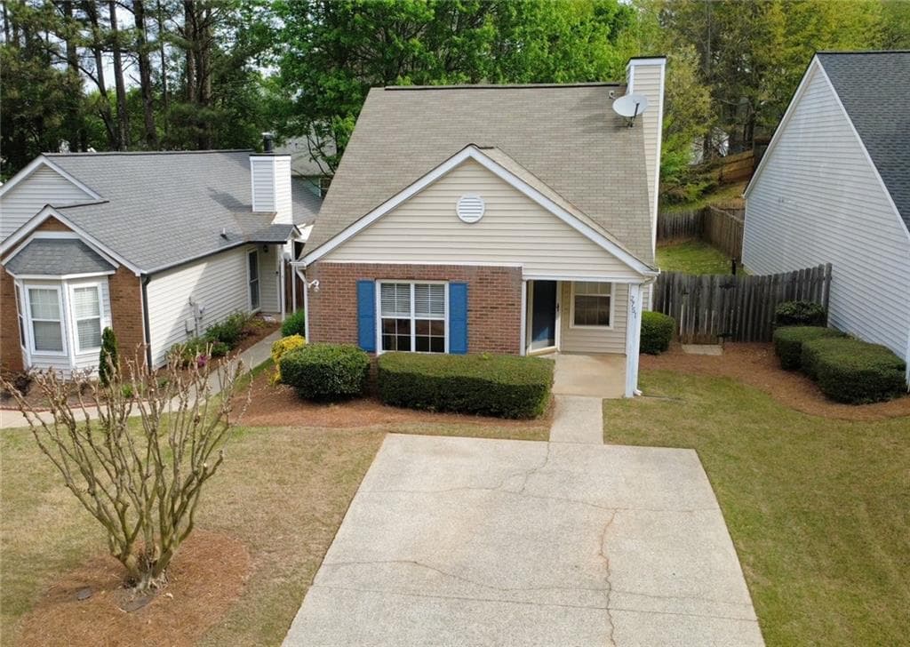 2 bedroom, 2 bathroom, 1,027 sq ft single family residence sold at 2751 Highland Ridge, Kennesaw, GA 30152