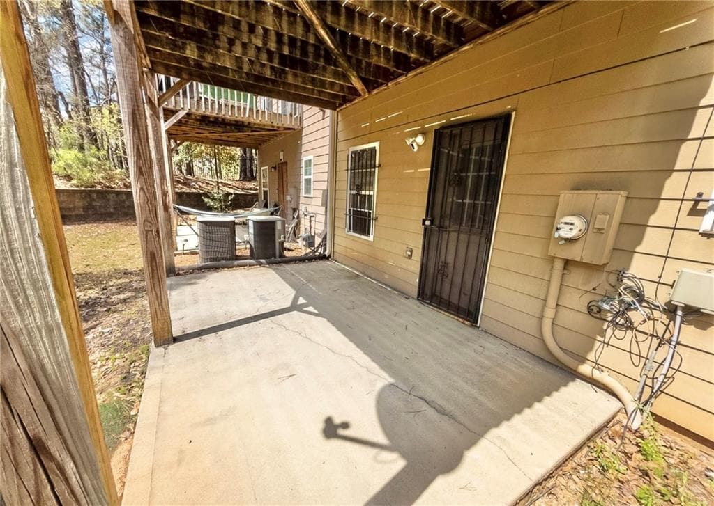 4 bedroom, 4 bathroom, 1,676 sq ft townhouse under contract at 3658 Utoy Drive, Atlanta, GA 30331 — photo 4