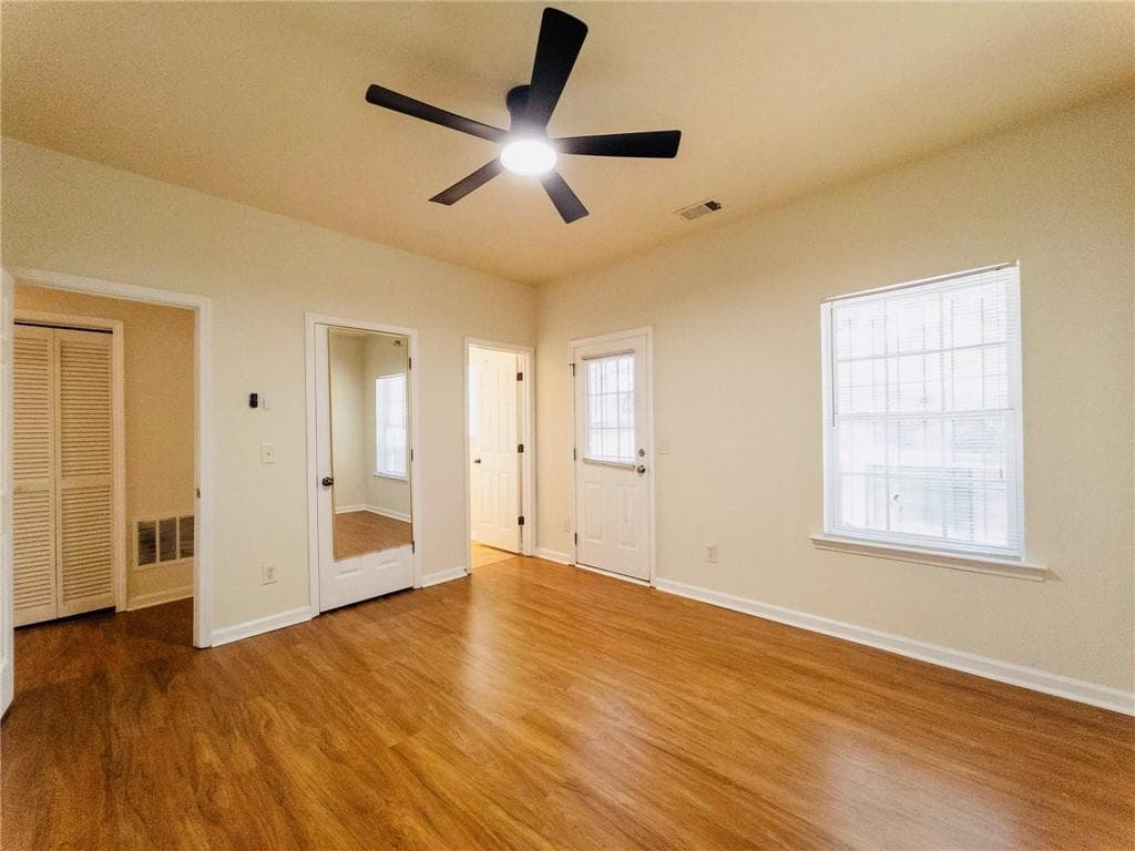 4 bedroom, 4 bathroom, 1,676 sq ft townhouse under contract at 3658 Utoy Drive, Atlanta, GA 30331 — photo 9
