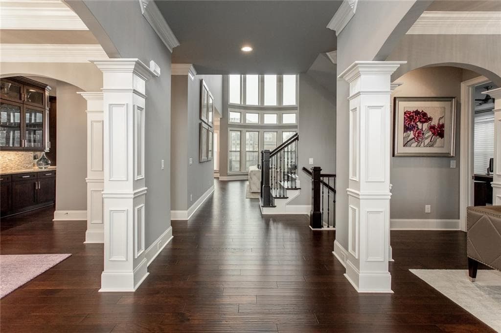 6 bedroom, 7 bathroom, 7,832 sq ft single family residence for sale at 1800 Dearborne Lane, Alpharetta, GA 30009 — photo 3