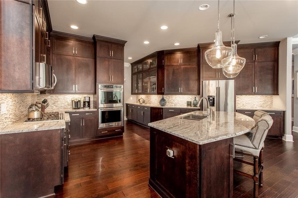 6 bedroom, 7 bathroom, 7,832 sq ft single family residence for sale at 1800 Dearborne Lane, Alpharetta, GA 30009 — photo 10