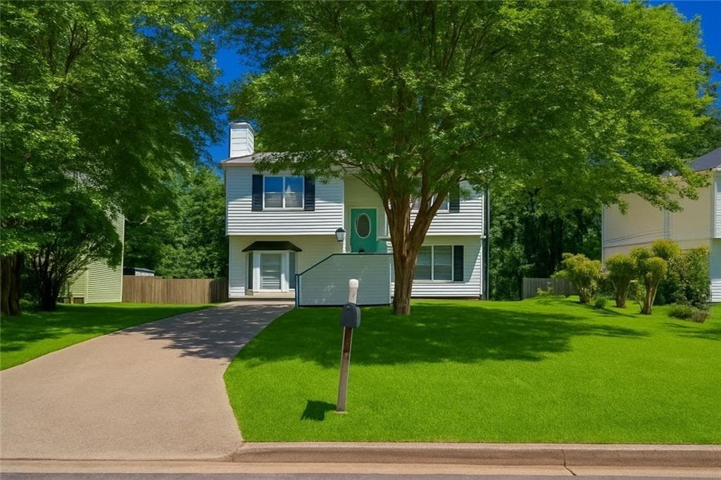 3 bedroom, 2 bathroom, 2,832 sq ft single family residence sold at 5250 Forest Down Lane, Atlanta, GA 30349