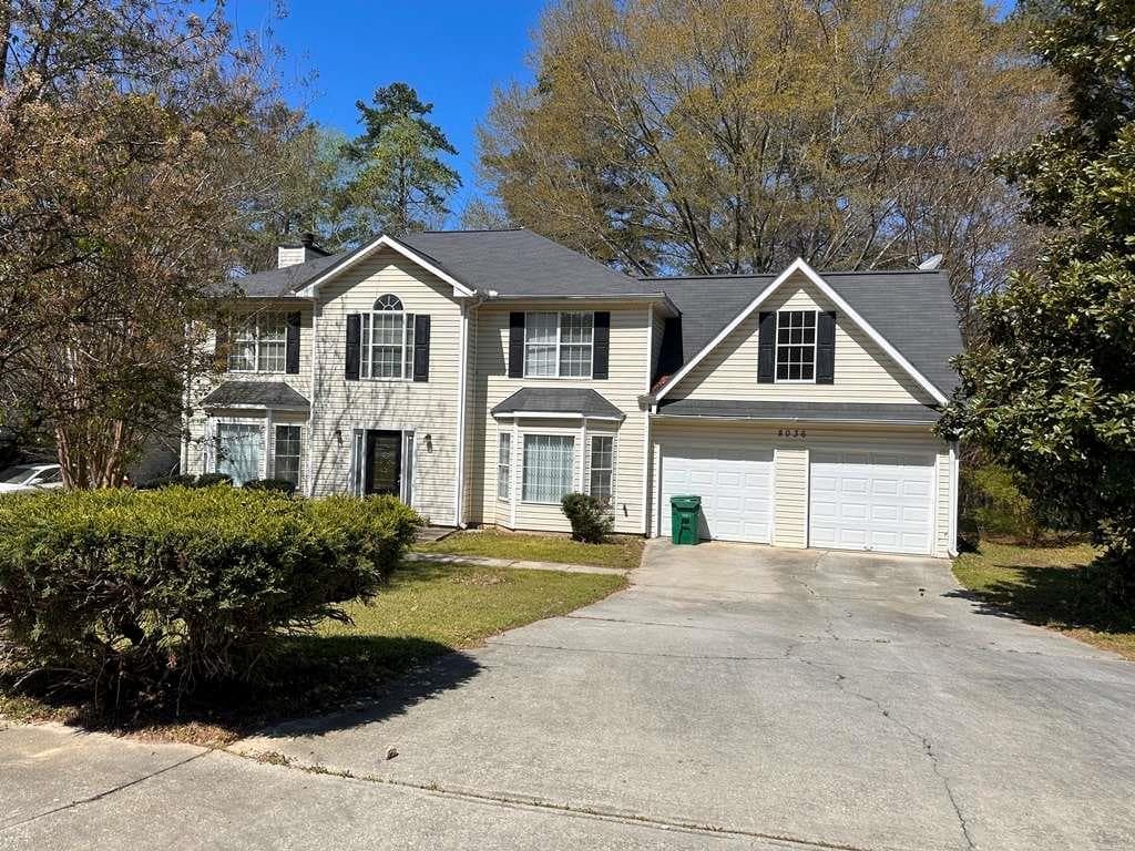 3 bedroom, 3 bathroom, 2,536 sq ft single family residence under contract at 8036 Harmony Lakes, Lithonia, GA 30058